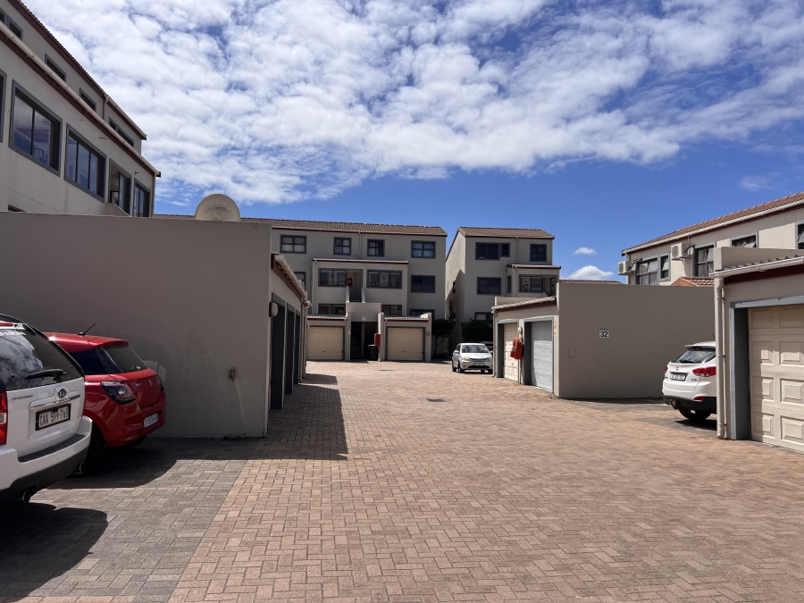 3 Bedroom Property for Sale in Parklands Western Cape